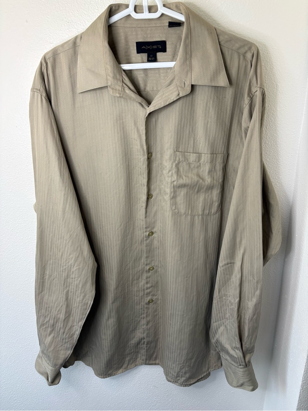 Axist Mens Long-Sleeve Button-Up Shirt in Light Khaki
